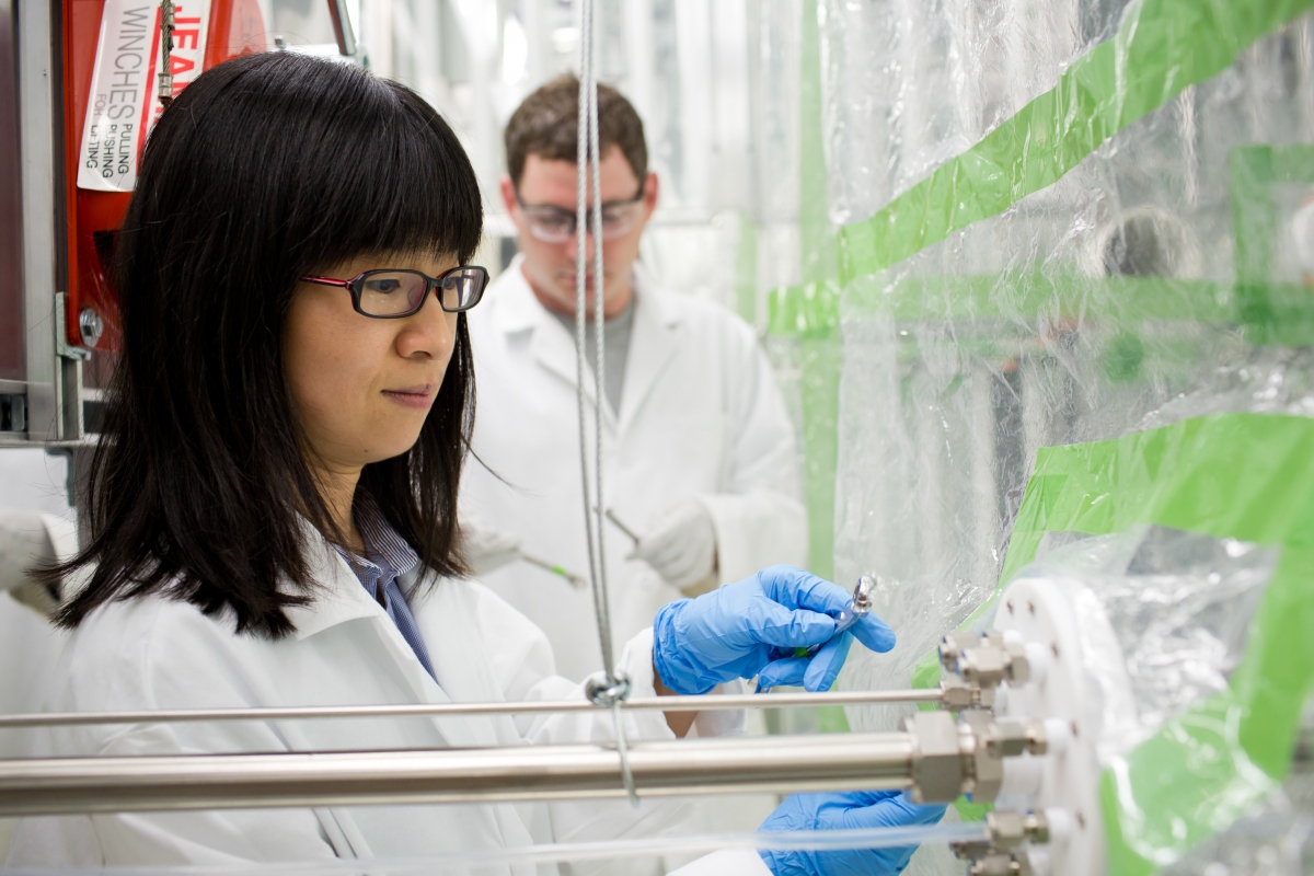 Sally Ng in her lab